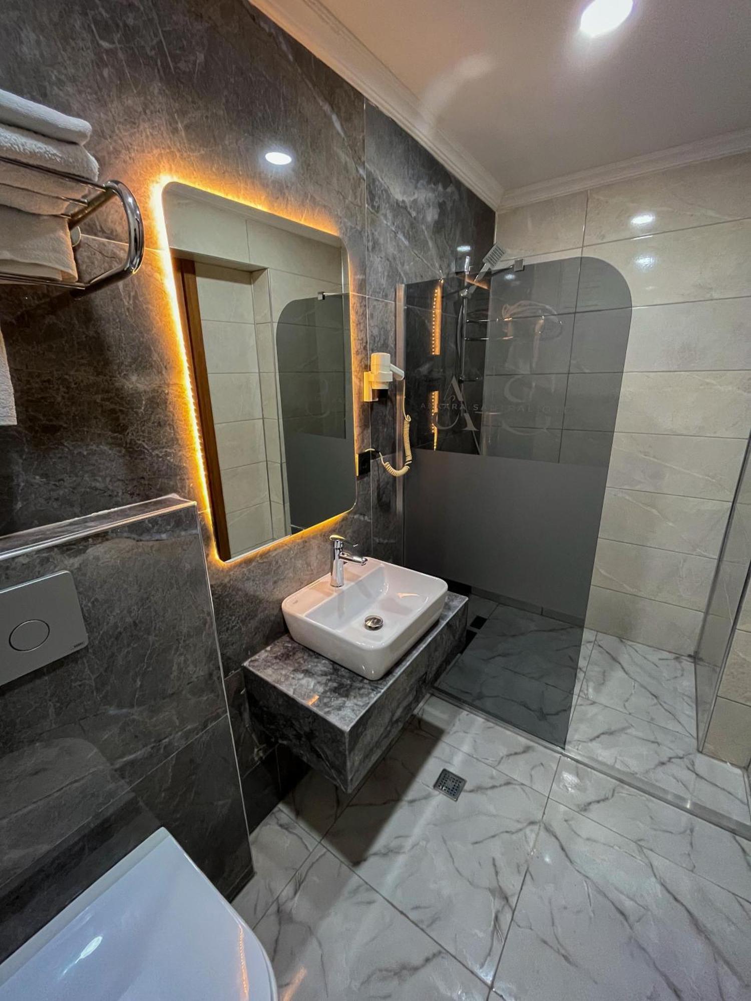 Ankara Santral Otel Ngoại thất bức ảnh